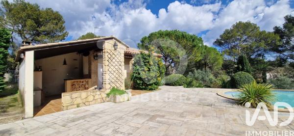 Maison à vendre 8 pièces 195 m² Nîmes