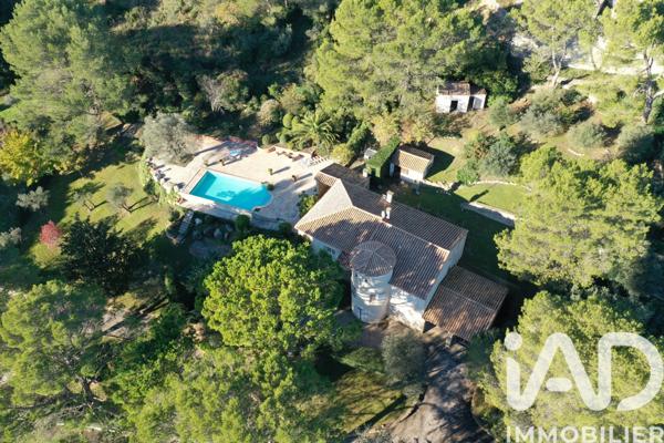 Maison à vendre 8 pièces 195 m² Nîmes