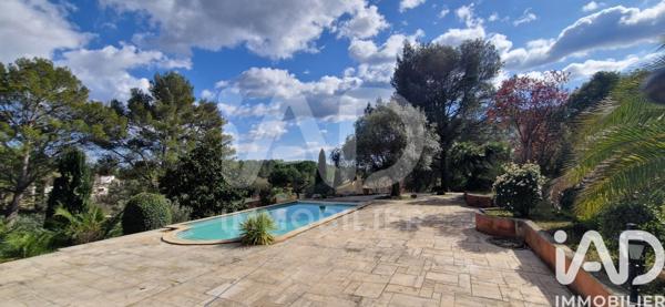 Maison à vendre 8 pièces 195 m² Nîmes