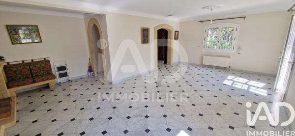 Maison à vendre 8 pièces 195 m² Nîmes