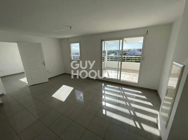 Appartement T2 Saint Denis 44 m2 + 2 varangues vue mer