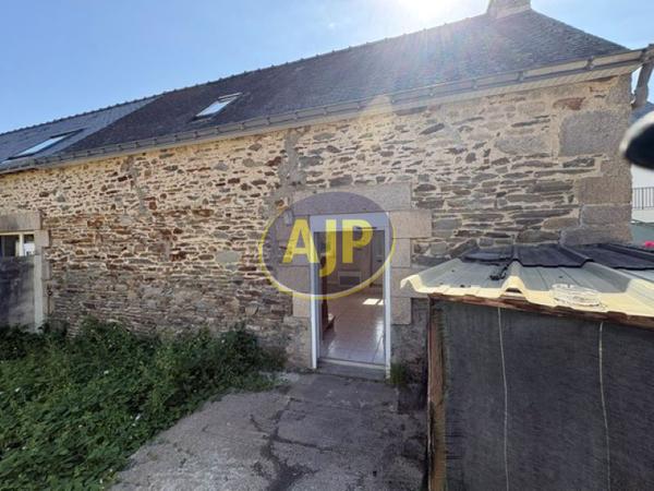 Vente maison Pontivy : 101 982 € - AJP Immobilier Pontivy