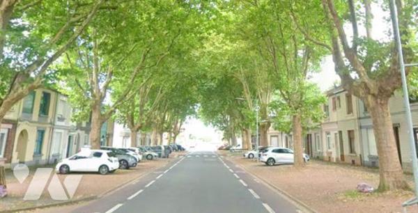 MONS EN BAROEUL 
Maison à travaux, possibilité d'agrandissement, jardin et sous-sol de 60M².