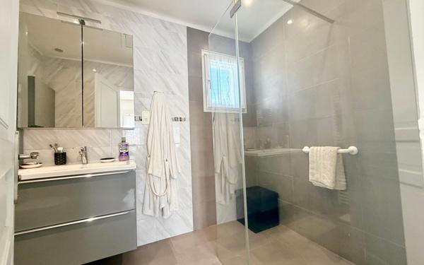 Maison à vendre    4 pièces • 118 m2 Ollioules