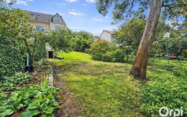 Maison à vendre    4 pièces • 127,02 m2 Clamart