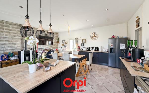 Maison à vendre    4 pièces •  Chazemais