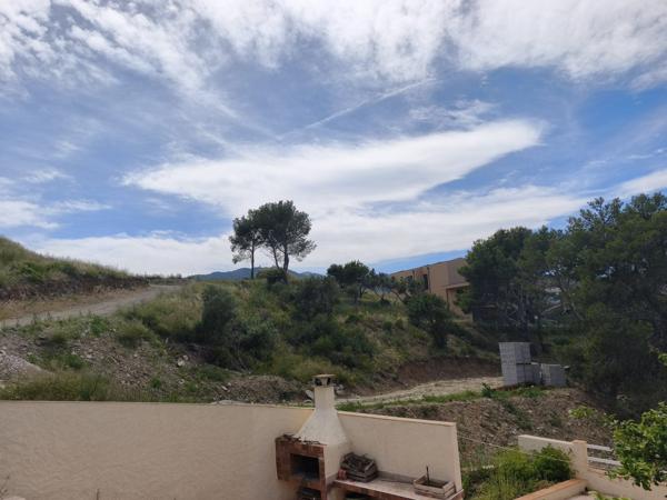À vendre - Terrain projet construction 686 m² situé à Port-Vendres (66660)