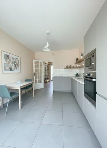À vendre - Maison individuelle, 9 pièces située à Joué-lès-Tours (37300)