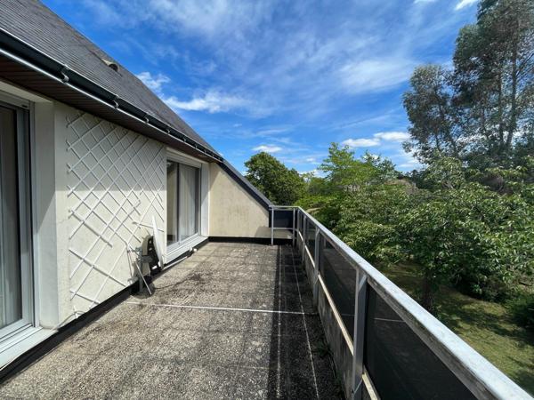 À vendre - Maison individuelle, 9 pièces située à Joué-lès-Tours (37300)