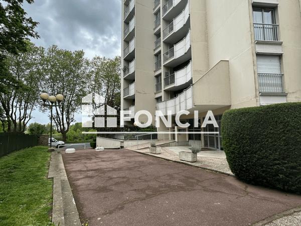 Location Studio 25.57 m² - JARDINS DE LOIRE Orleans 45000
