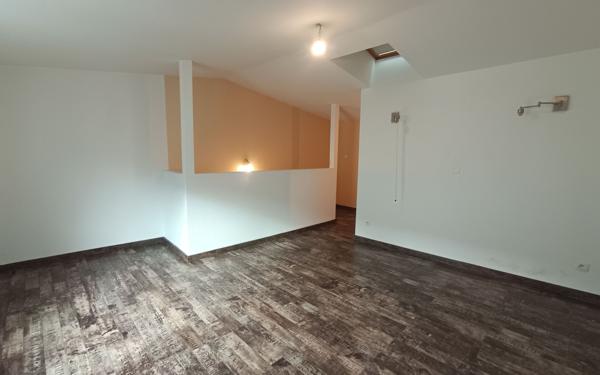 Maison à vendre    3 pièces •  Saint-Quentin