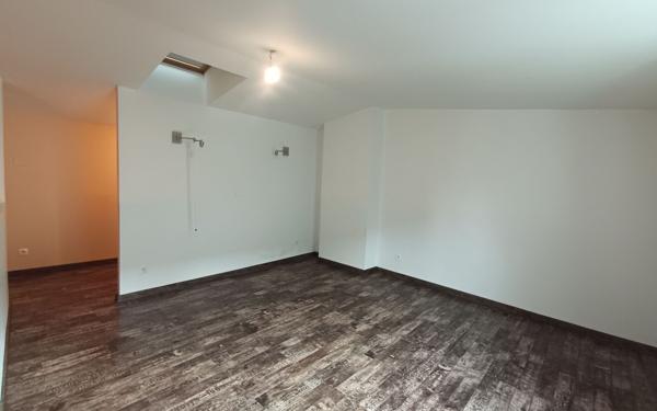 Maison à vendre    3 pièces •  Saint-Quentin