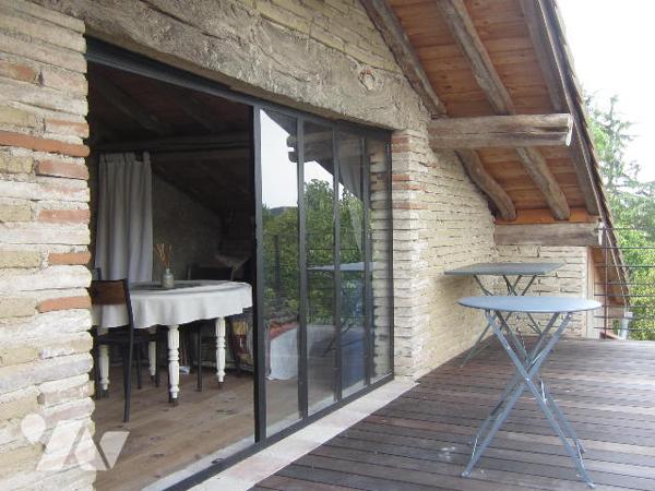 BELLE MAISON AU COEUR DU VILLAGE TBE avec annexe en pierres aménagée et jardin d'agrément