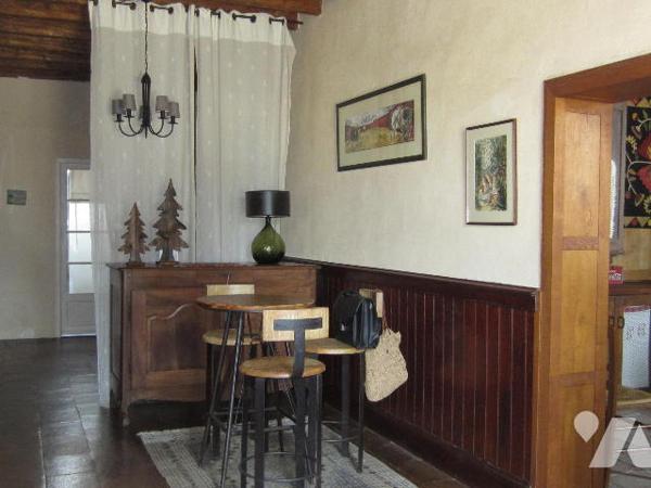 BELLE MAISON AU COEUR DU VILLAGE TBE avec annexe en pierres aménagée et jardin d'agrément