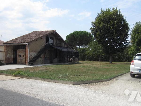 BELLE MAISON AU COEUR DU VILLAGE TBE avec annexe en pierres aménagée et jardin d'agrément