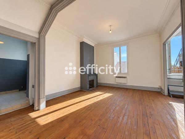 Maison
         5 pièces
        - 118 m² 372 600 €*