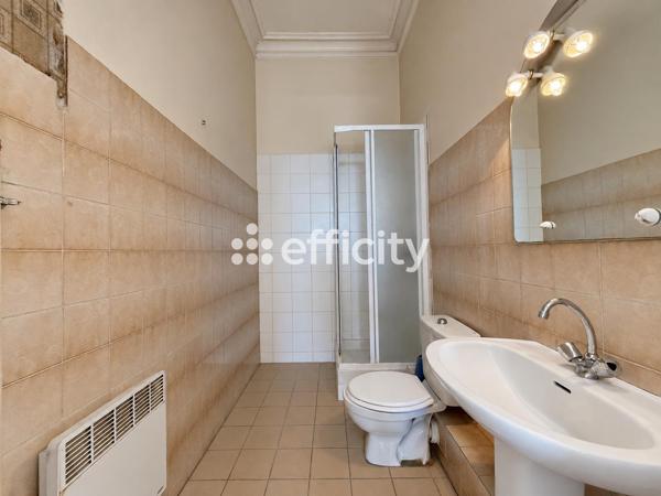 Maison
         5 pièces
        - 118 m² 372 600 €*