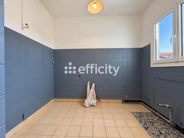 Maison
         5 pièces
        - 118 m² 372 600 €*