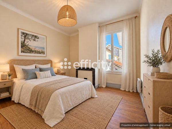 Maison
         5 pièces
        - 118 m² 372 600 €*
