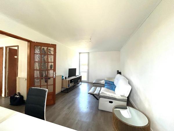 Pavillon T 4 avec jardin proche toutes commodités