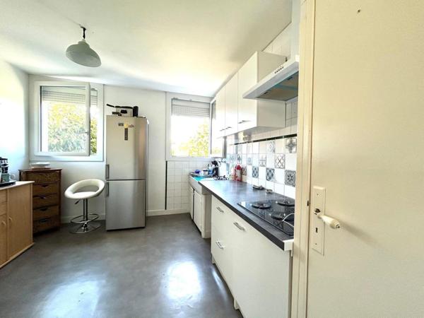 Pavillon T 4 avec jardin proche toutes commodités