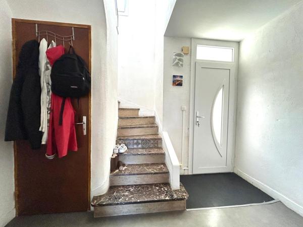 Pavillon T 4 avec jardin proche toutes commodités