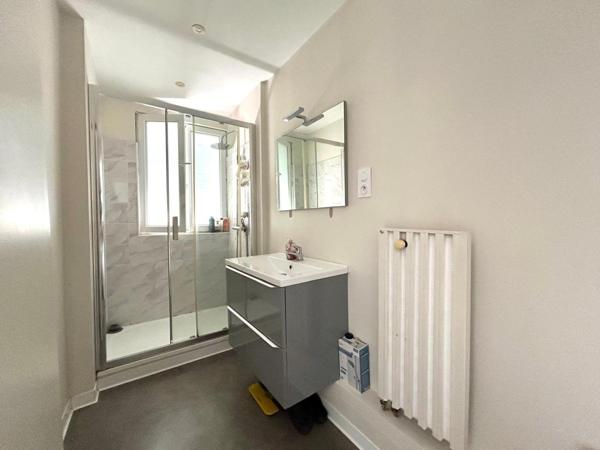 Pavillon T 4 avec jardin proche toutes commodités