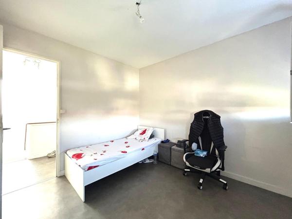 Pavillon T 4 avec jardin proche toutes commodités