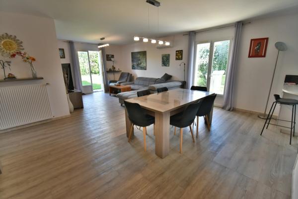 Dpt Charente (16), à vendre proche de SOYAUX maison P5 de 120 m² - Terrain de 700,00 m²