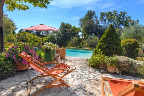 Le Beausset, Mas 2 Chambres -  96 m² à vendre