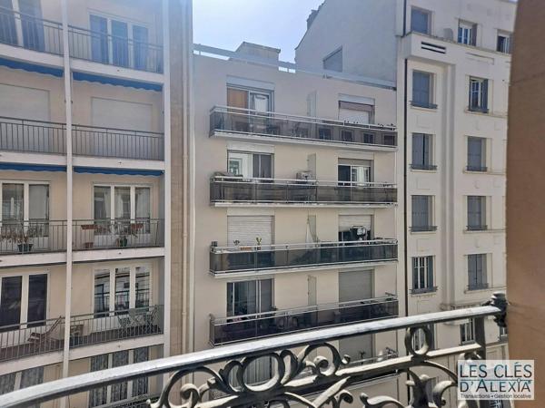Lyon 6ᵉ – Studio de charme vendu loué, idéal investissement patrimonial