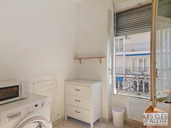 Lyon 6ᵉ – Studio de charme vendu loué, idéal investissement patrimonial