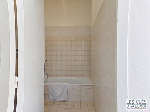 Lyon 6ᵉ – Studio de charme vendu loué, idéal investissement patrimonial