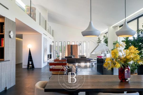 Mandelieu-la-Napoule, Villa 6 Chambres -  564 m² à vendre