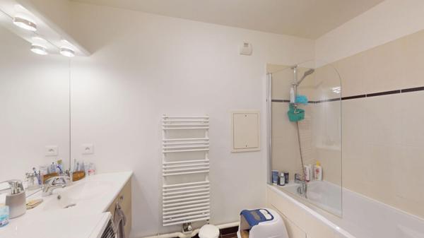 Appartement Châtenay-Malabry 3 pièces 70 m2 ; T10 ; Commerces ; Creps ; Terrasse ; Parking