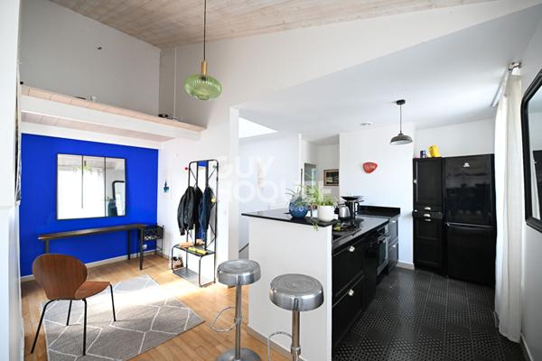 À VENDRE - Appartement Duplex avec Terrasse en Dernier Étage - Emplacement d'Exception Centre-Ville