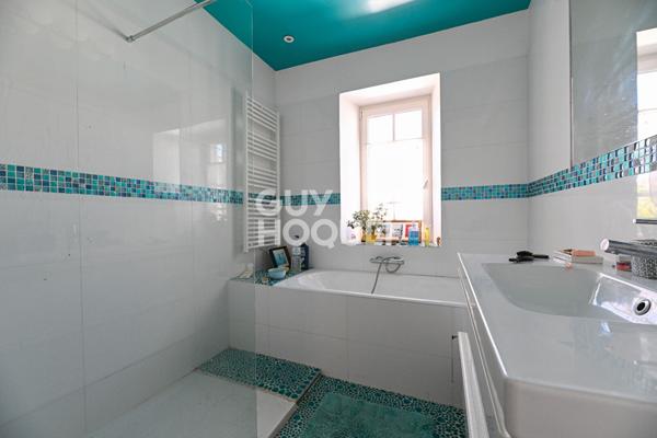 À VENDRE - Appartement Duplex avec Terrasse en Dernier Étage - Emplacement d'Exception Centre-Ville