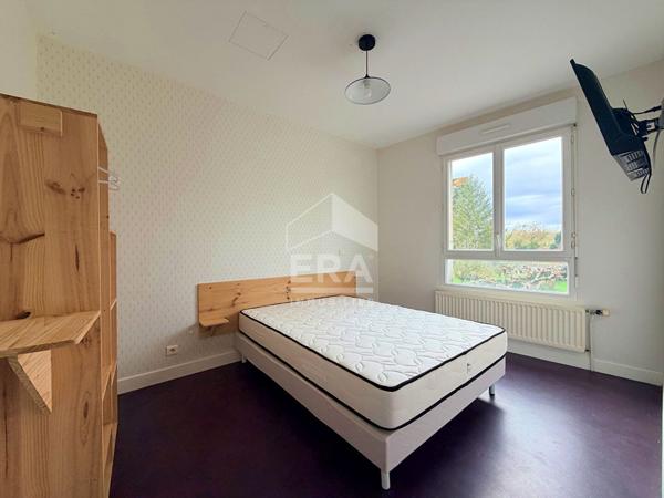 Immeuble Roullet Saint Estephe 16 pièce(s) 550 m2