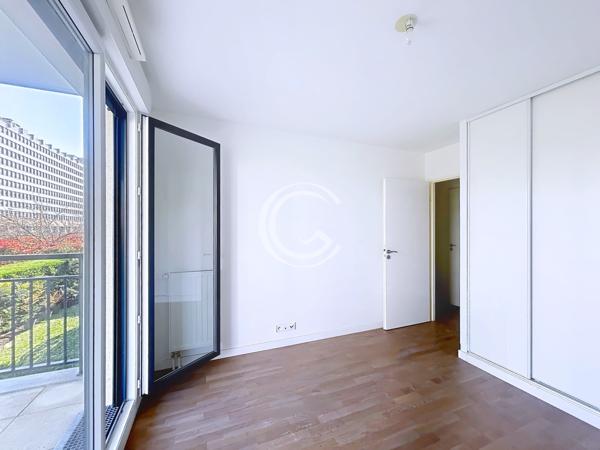 Montrouge (92120) CALME & SOLEIL SUR LA COULEE VERTE