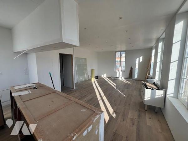 ORBEC CENTRE VILLE IMMEUBLE COMMERCE ET HABITATION