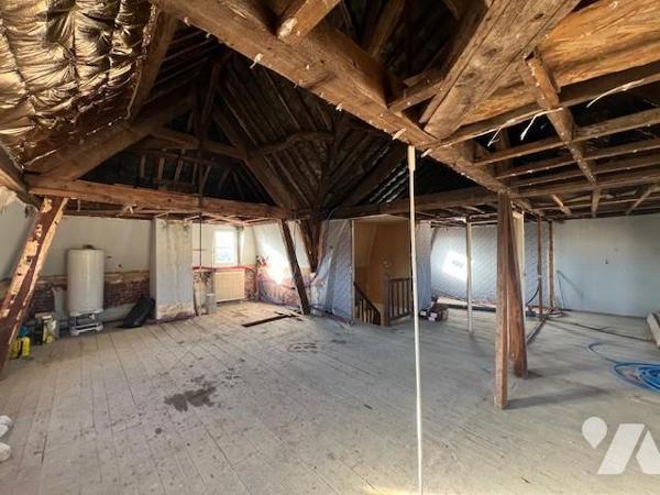 ORBEC CENTRE VILLE IMMEUBLE COMMERCE ET HABITATION