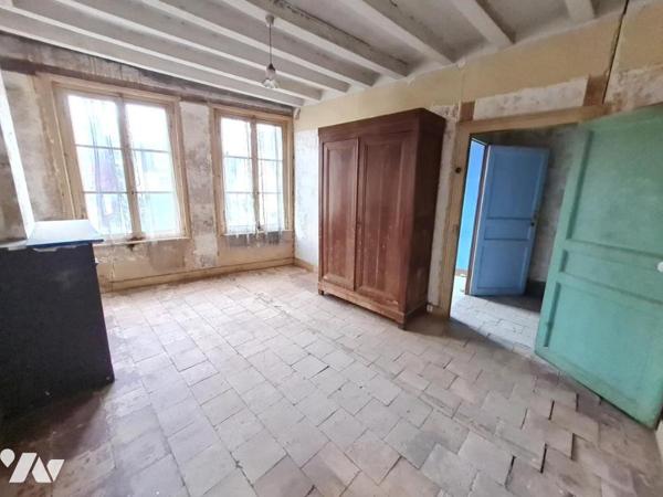 ENSEMBLE IMMOBILIER - A VENDRE- MONTOIRE/ LOIR ( 41800) 