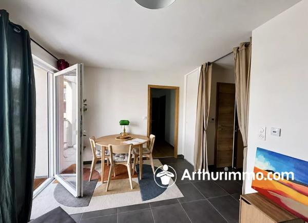 Location                                                      Appartement
                        
                     2 pièces                      42 m2                     à Belfort