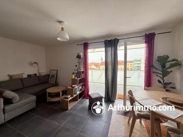 Location                                                      Appartement
                        
                     2 pièces                      42 m2                     à Belfort