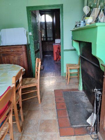 MAISON DE CARACTERE  de 308 m² A RENOVER