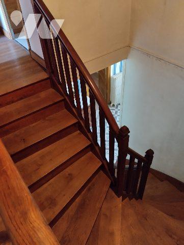 MAISON DE CARACTERE  de 308 m² A RENOVER