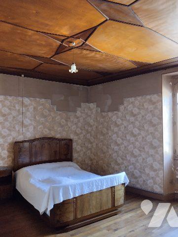 MAISON DE CARACTERE  de 308 m² A RENOVER