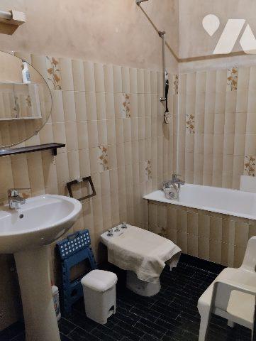 MAISON DE CARACTERE  de 308 m² A RENOVER