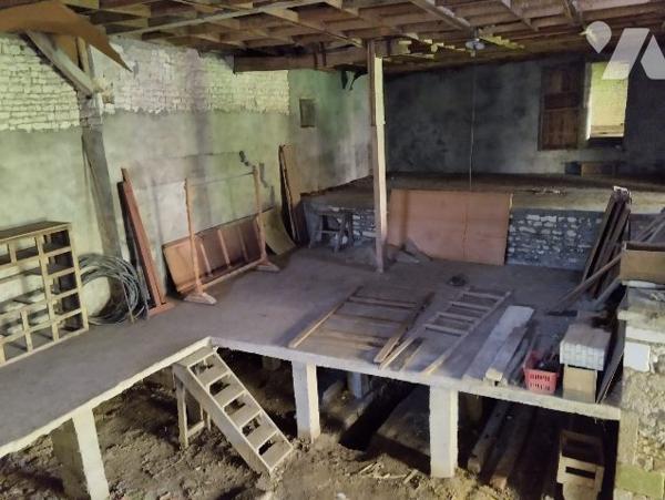 MAISON DE CARACTERE  de 308 m² A RENOVER