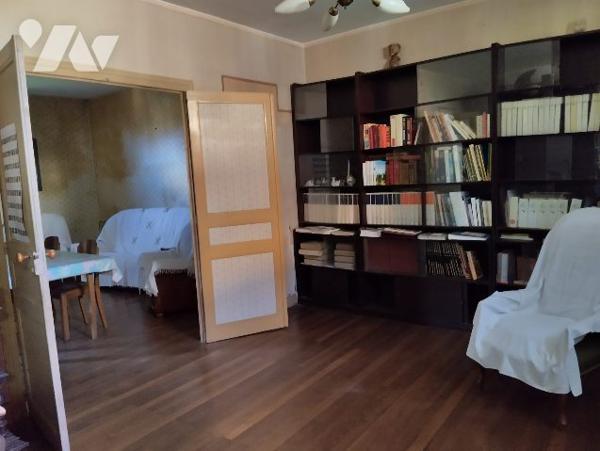 MAISON DE CARACTERE  de 308 m² A RENOVER